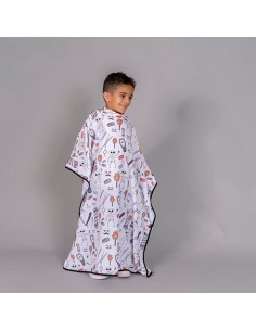 CAPA DE PELUQUERIA INFANTIL ESTAMPADA